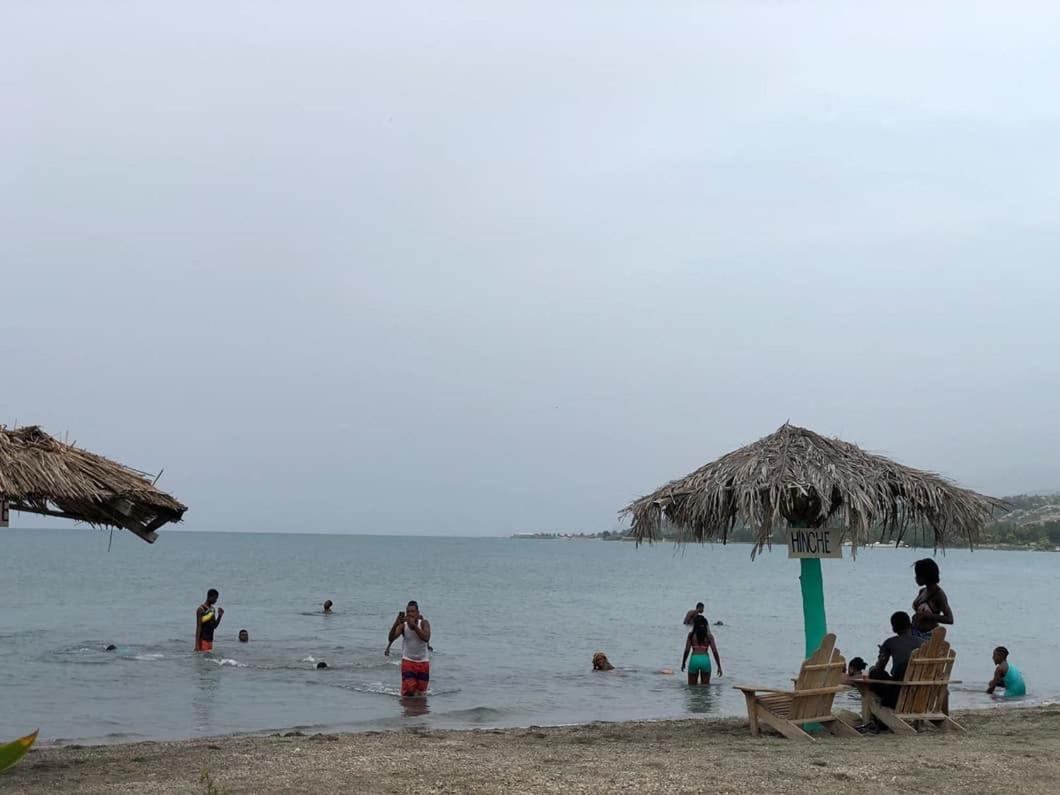 Evasion Beach Hotel Gressier Ngoại thất bức ảnh