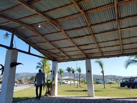 Evasion Beach Hotel Gressier Ngoại thất bức ảnh